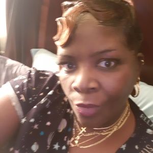 Meet your Posher, Alice